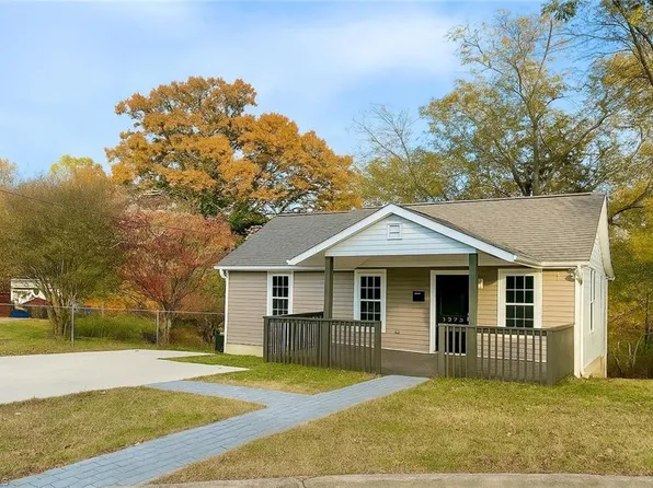 1633 Emerald St, Winston Salem, NC 27105