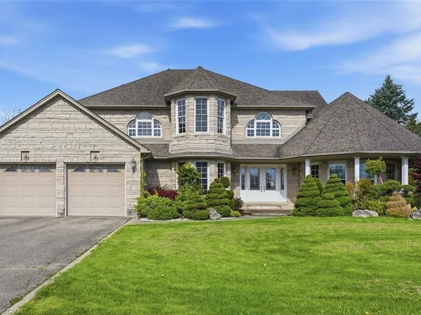 15 Royal York Ct, Saint George, ON N0E 1N0
