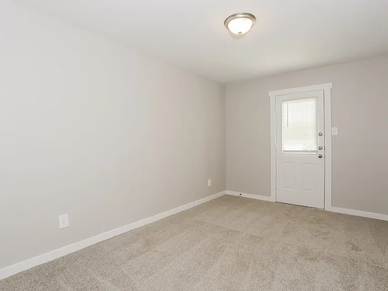 10500 Flagstaff Run — Photo 9