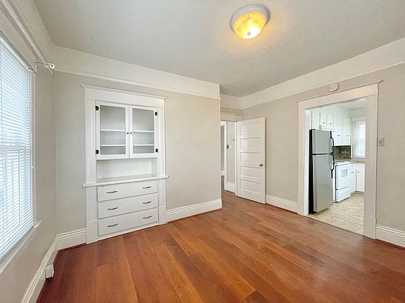 5th image of 2626-2628 S St #2626