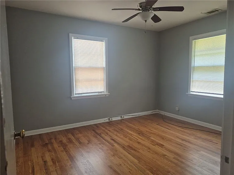 547 Westmeath Dr SW — Photo 21