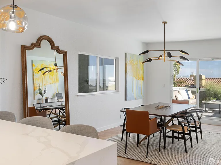 628 Los Palmos Dr — Photo 42