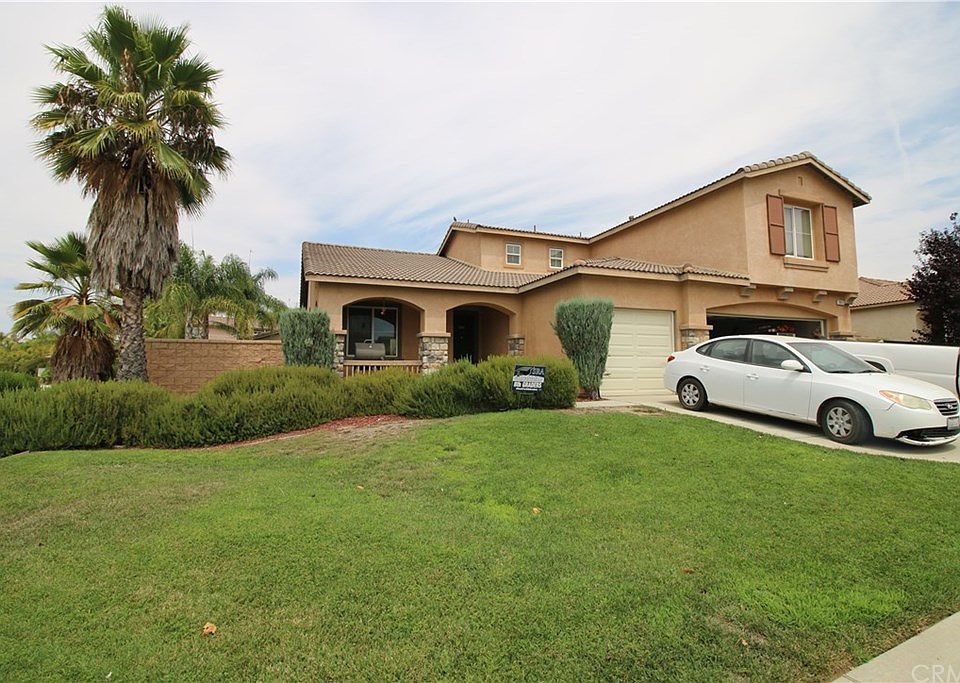 2nd image of 29112 Glencoe Ln