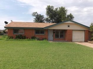 1112 Loyadell St, Altus, OK 73521