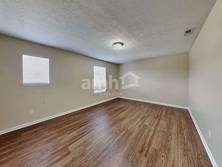 8193 Tasman Dr — Photo 15