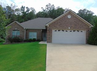 6 Valley View Dr, Batesville, AR 72501
