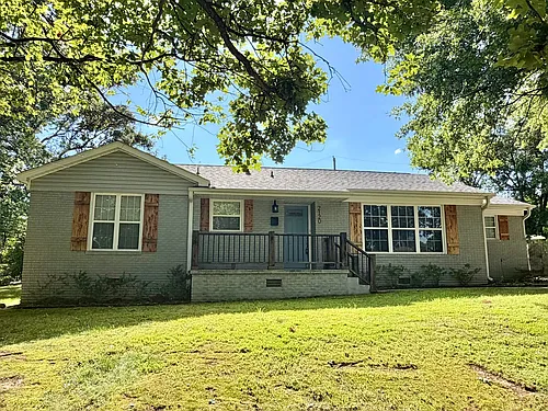2120 Garner Ln Photo 1