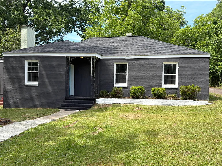 117 Duke Ave — Photo 1