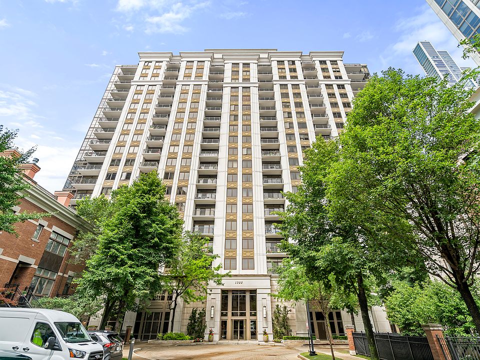 1st image of 1322 S Prairie Ave Unit 1509