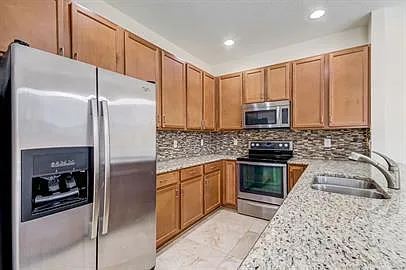 500 Las Fuentes Dr — Photo 12