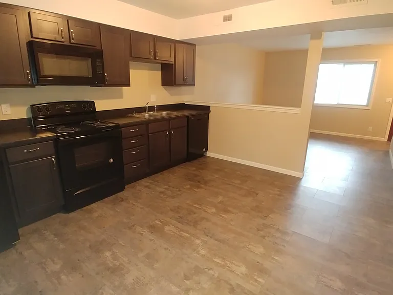 2802 Sutton Pl #2802 — Photo 37