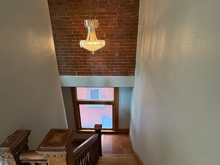 1917 E 21st Ave — Photo 3