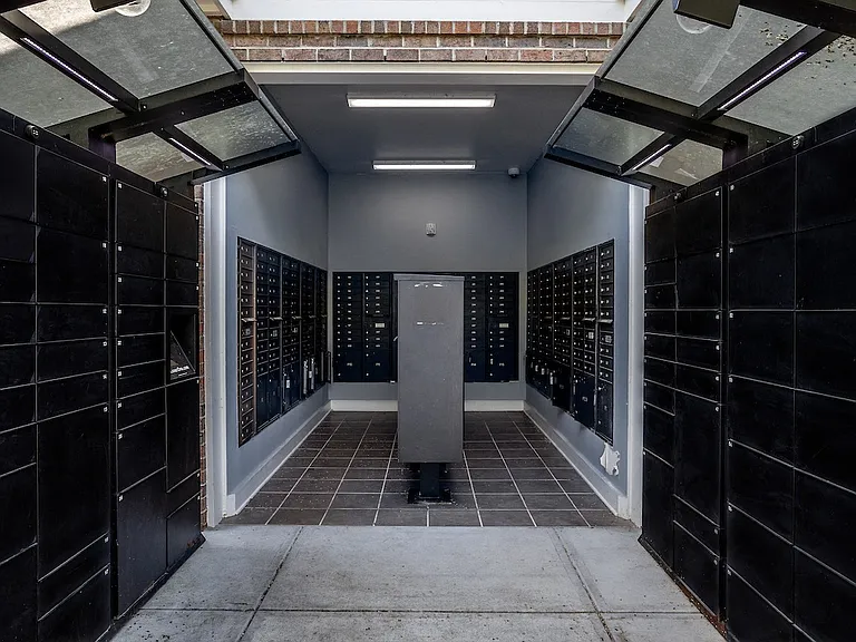 Package Lockers and Mail Room