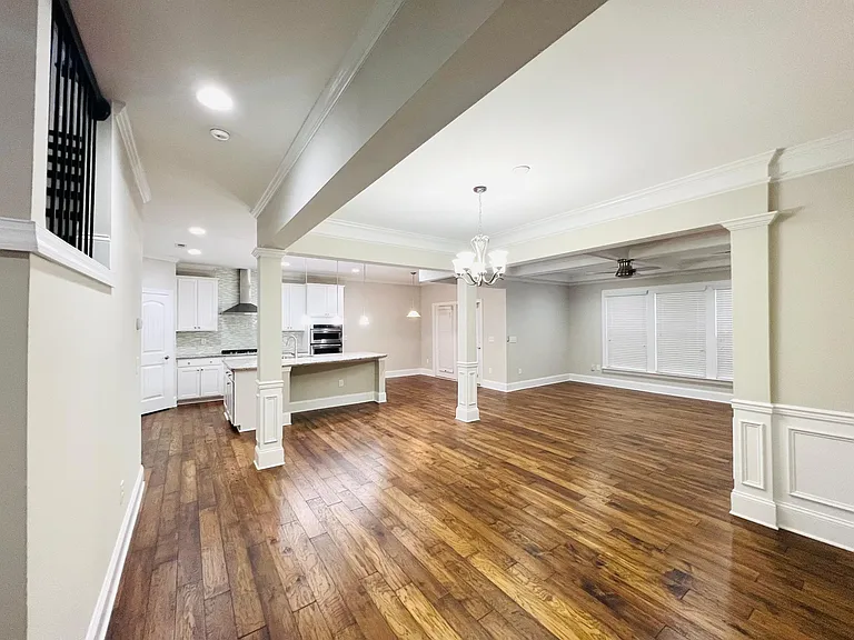 212 Daymire Glen Ln — Photo 15