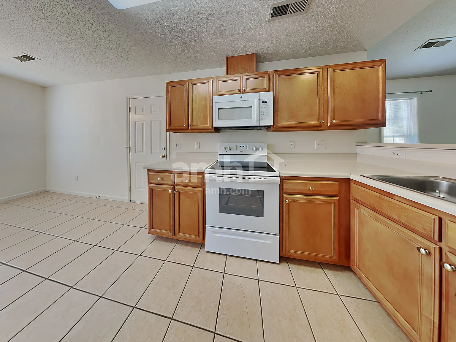 2 bed, 2.0 bath, 1250 sqft, $1,725 — Photo 4