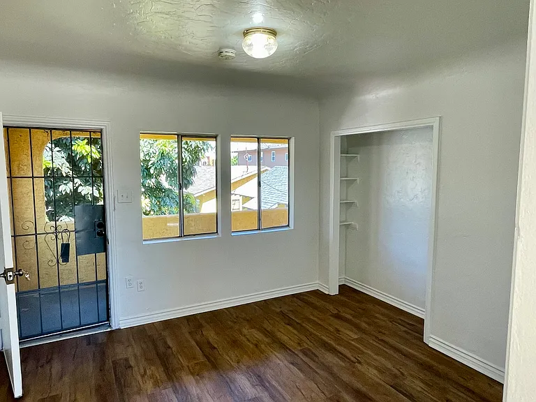 6802-6804 Middleton St #B — Photo 2