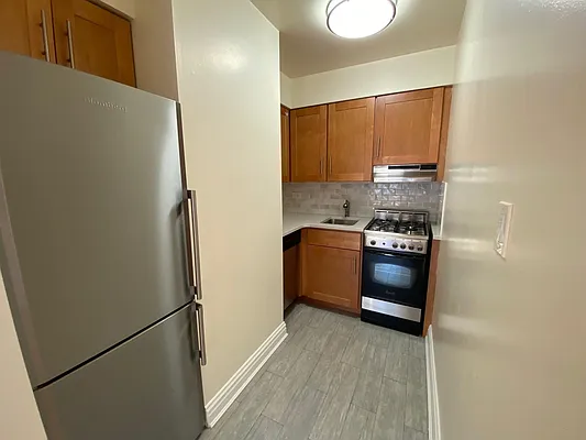 Rented by One New York Realty Inc | media 19