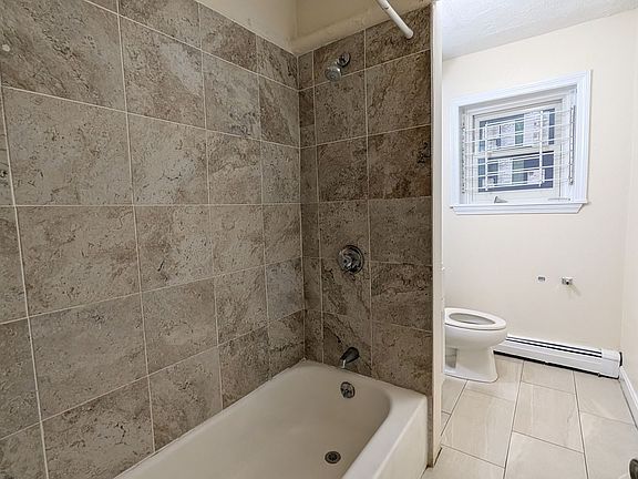 5th image of 108 Jersey St #18