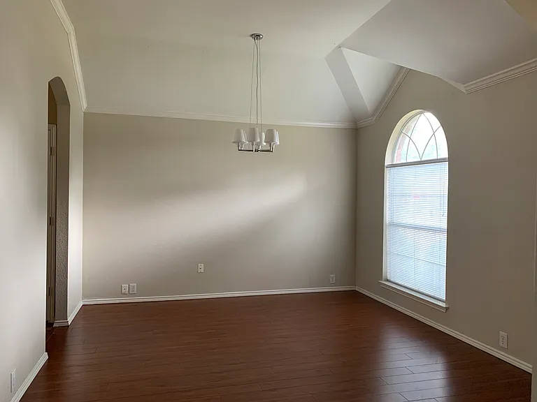 11305 Blanchard Dr — Photo 3