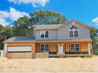 2 Firdale St, Centereach, NY 11720