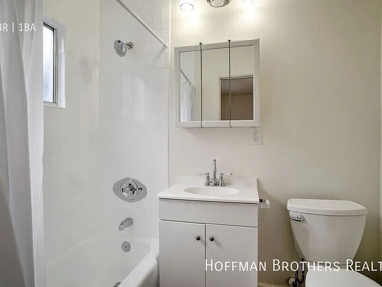 4558 W 173rd St #G — Photo 7