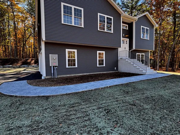 69 Red Bridge Rd, North Grosvenordale, CT 06255