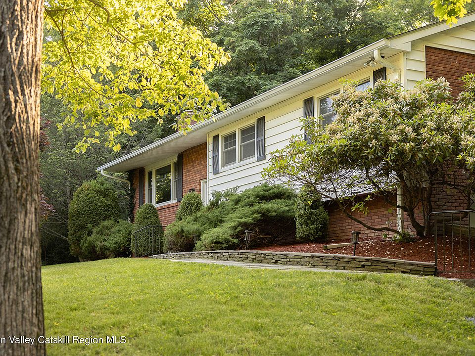 1st image of 7 Arnold Drive