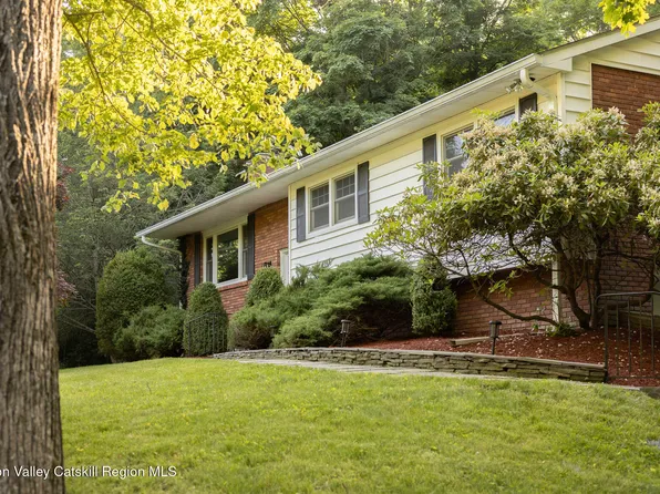 7 Arnold Drive, Woodstock, NY 12498