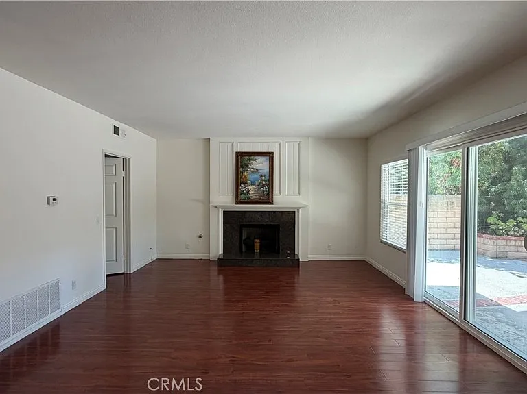 1637 Peacock Ln — Photo 11