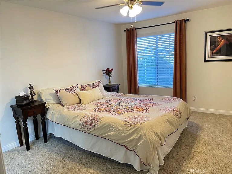 5540 Owensmouth Ave — Photo 7