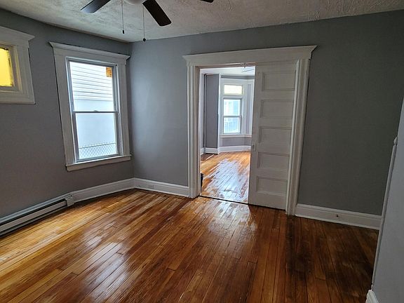 3rd image of 176 S 9th St #1
