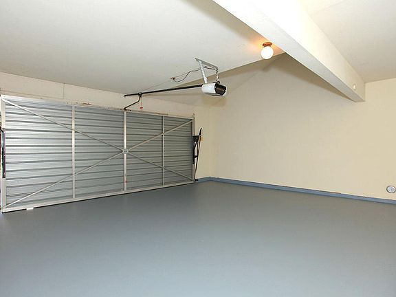 4th image of 901 Mohawk St #3B-2Ba-1456Sqft