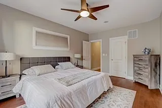 653 W Belmont Ave #1 — Photo 9