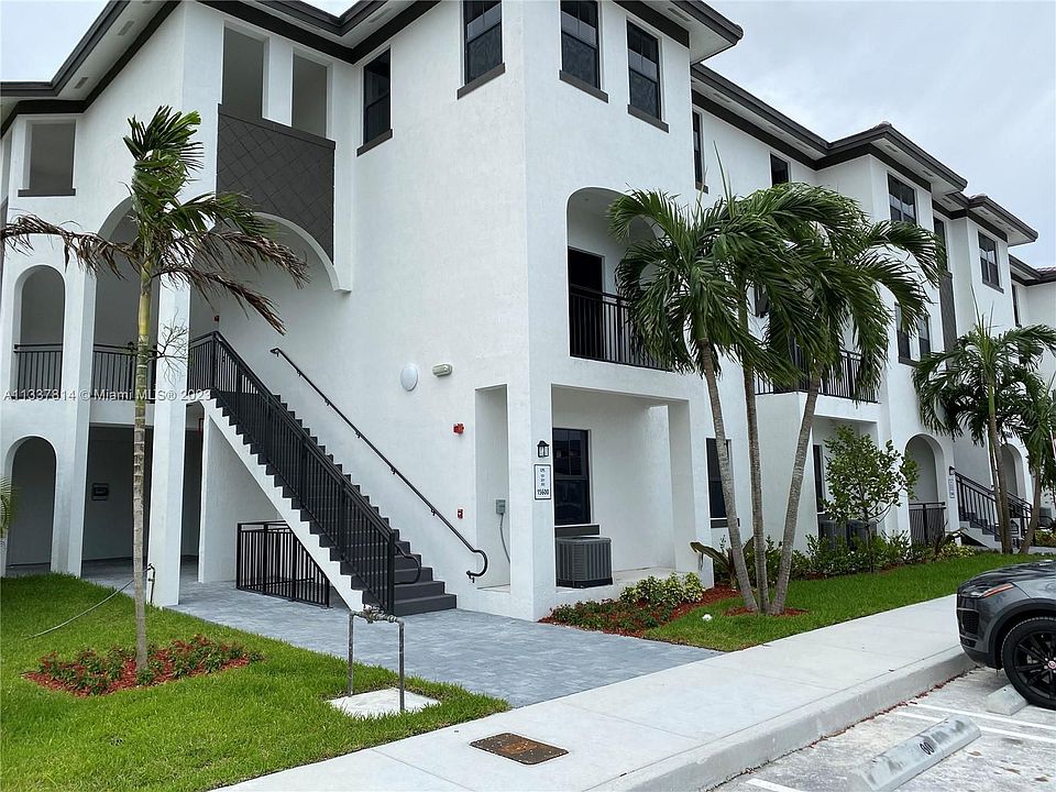 1st image of 15600 SW 136th St #2-202