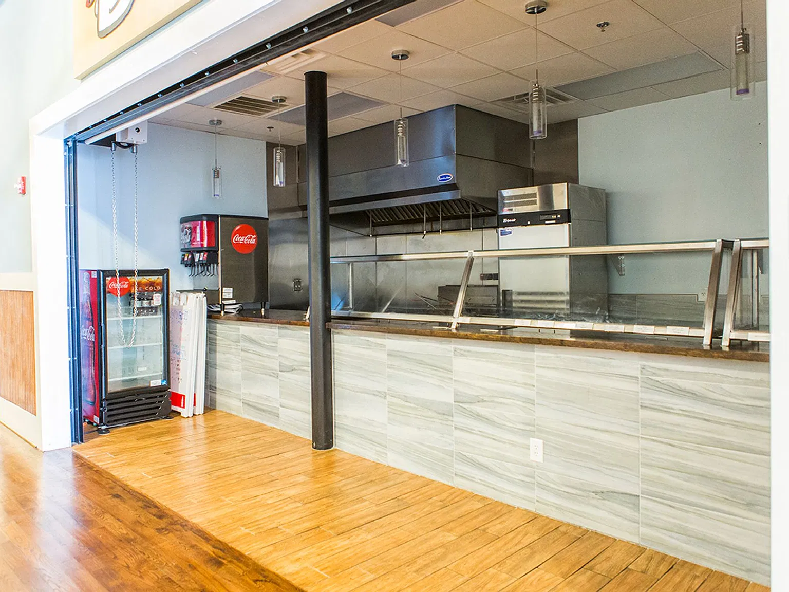 Miniyar Lofts & Food Court — Photo 1