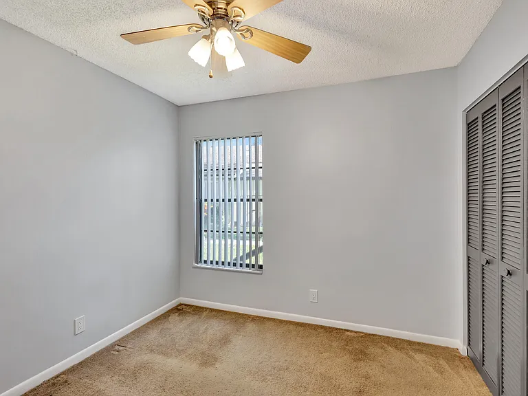 4385 Willow Brook Cir — Photo 15