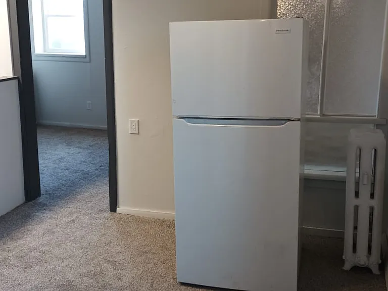 328 Grant Ave #10 — Photo 6