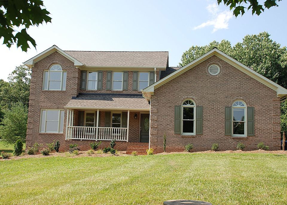 1st image of 110 Brittington Dr