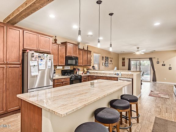 3rd image of 18511 N VENTANA Lane