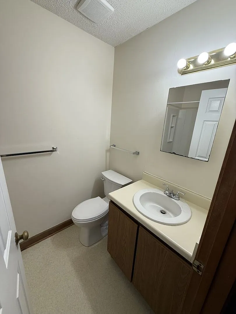 1 Bedroom 1 Bathroom Condo! — Photo 4