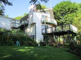 W8876 Lake Rd, Delavan, WI 53115