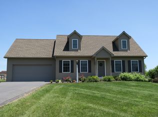 90 Hickory Rd, Denver, PA 17517