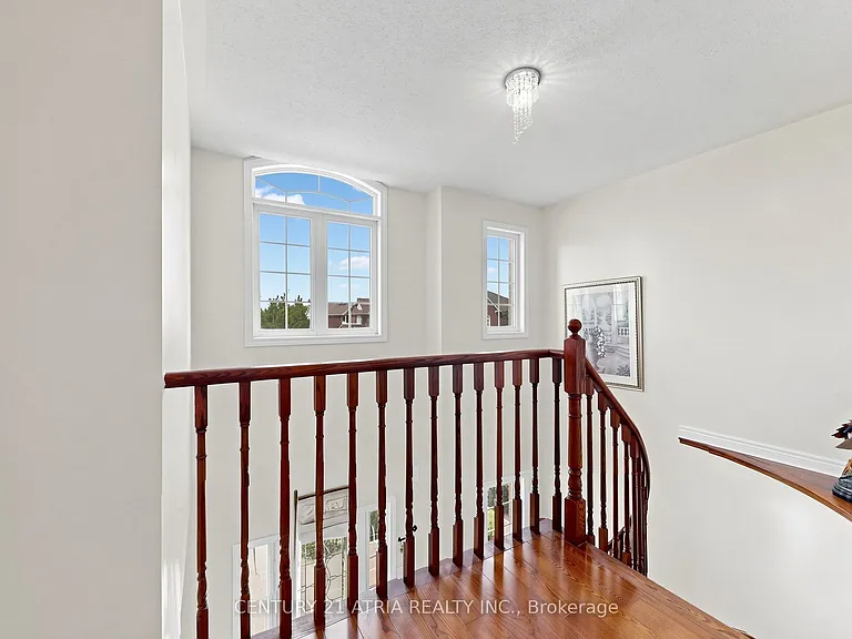 15 Paulgrave Ave — Photo 15