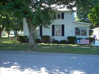 1st image of 123 E South St