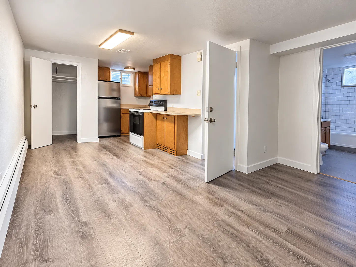 2 bed, 744 sqft, $1,350 — Photo 3