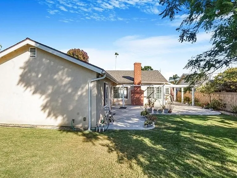24121 El Tiradore Cir — Photo 5