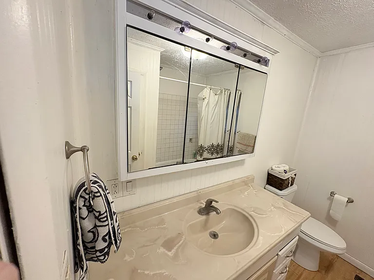 105 Lincoln Hts — Photo 7