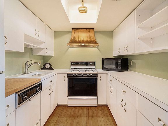 4th image of 2551 Abbington Dr SE #134