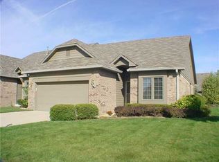 630 Cottage Ln, Greenwood, IN