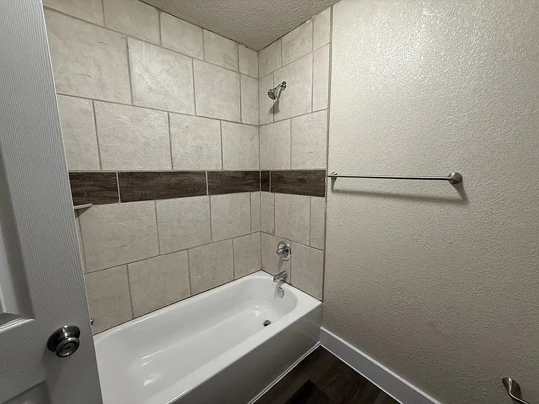 4806 Pinson Dr — Photo 8